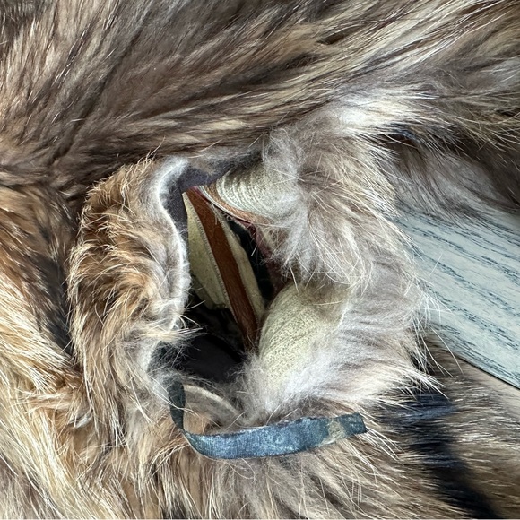 Authentic fur coat - Picture 9 of 14